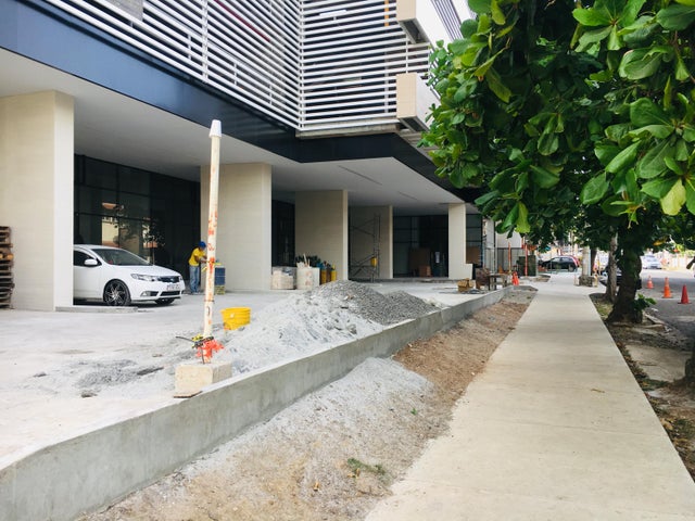 Commercial Property - Local Comercial en Bella Vista